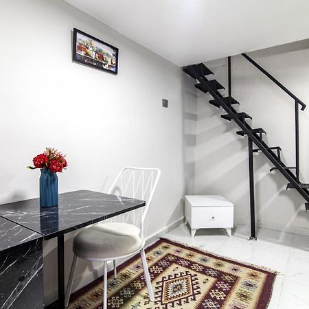 Modern Flat In The Heart Of Beyoglu Apartamento Estambul Exterior foto