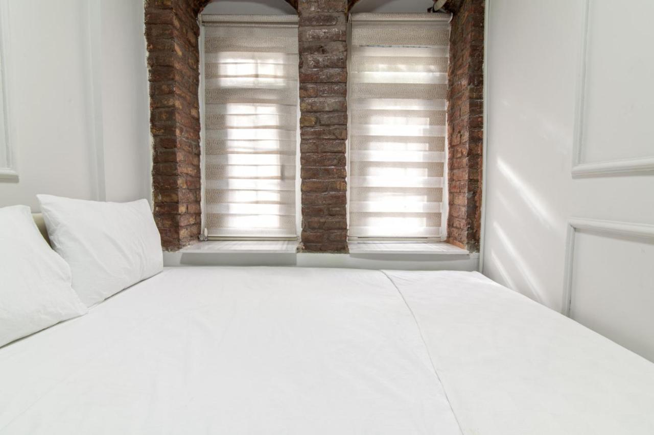 Modern Flat In The Heart Of Beyoglu Apartamento Estambul Exterior foto