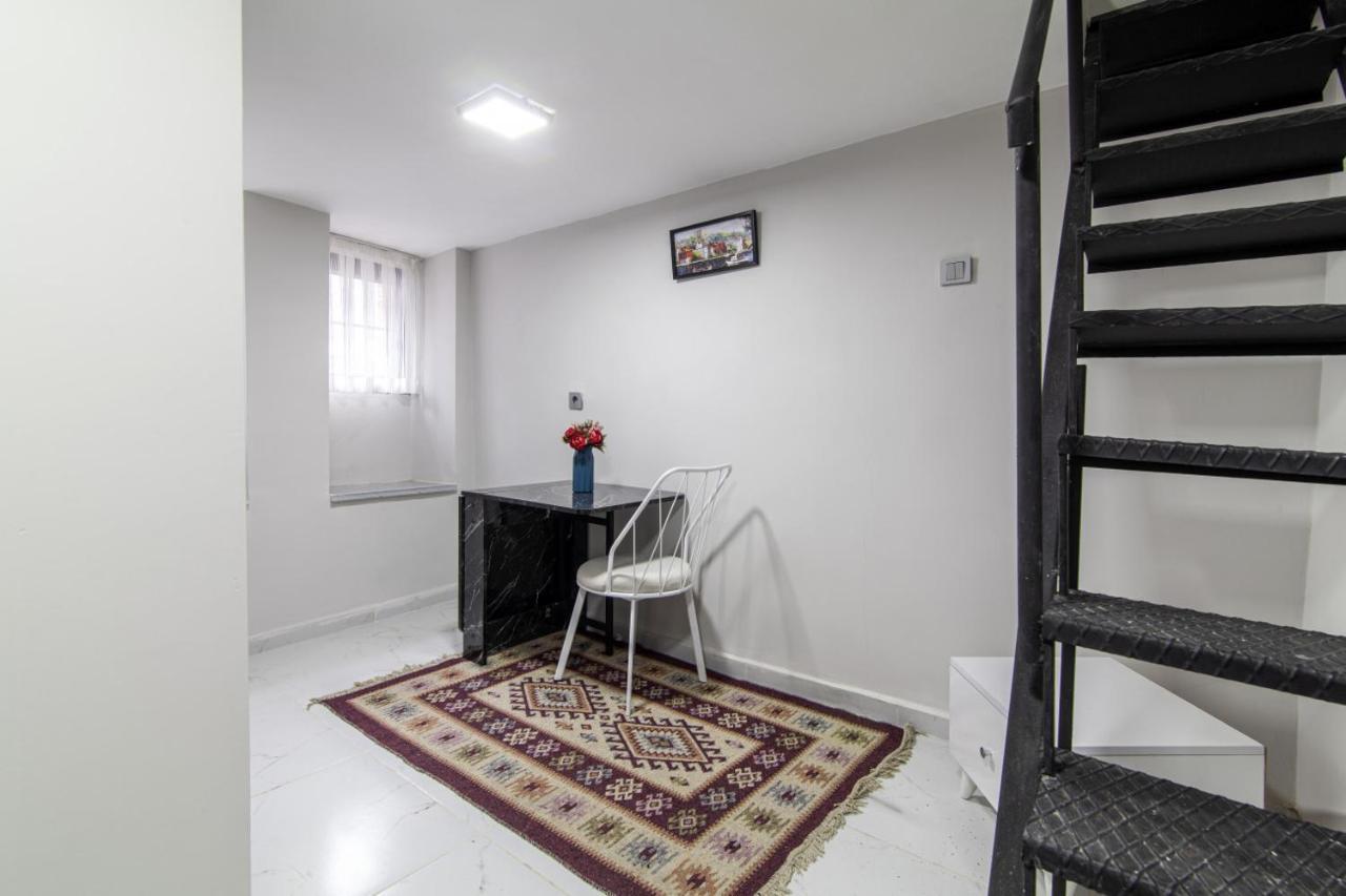 Modern Flat In The Heart Of Beyoglu Apartamento Estambul Exterior foto
